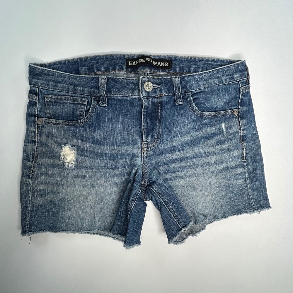Express Womens Denim Shorts 10 Medium Wash Distressed Raw Hem Cutoff Jean Shorts